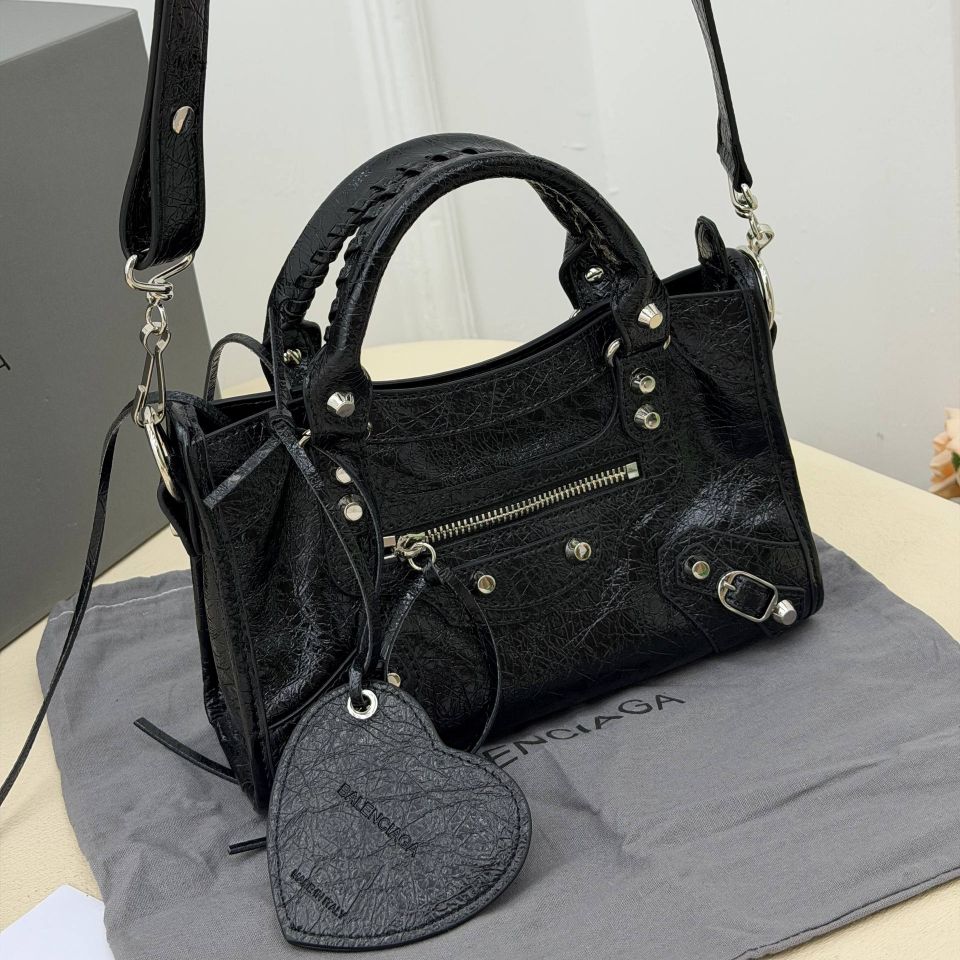 Balenciaga Le city Siyah Deri Çanta — görsel 6/7