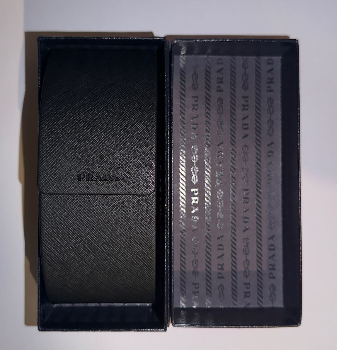 Prada Gözlük Kutusu+Kabı(Hediyeli) — görsel 4/7