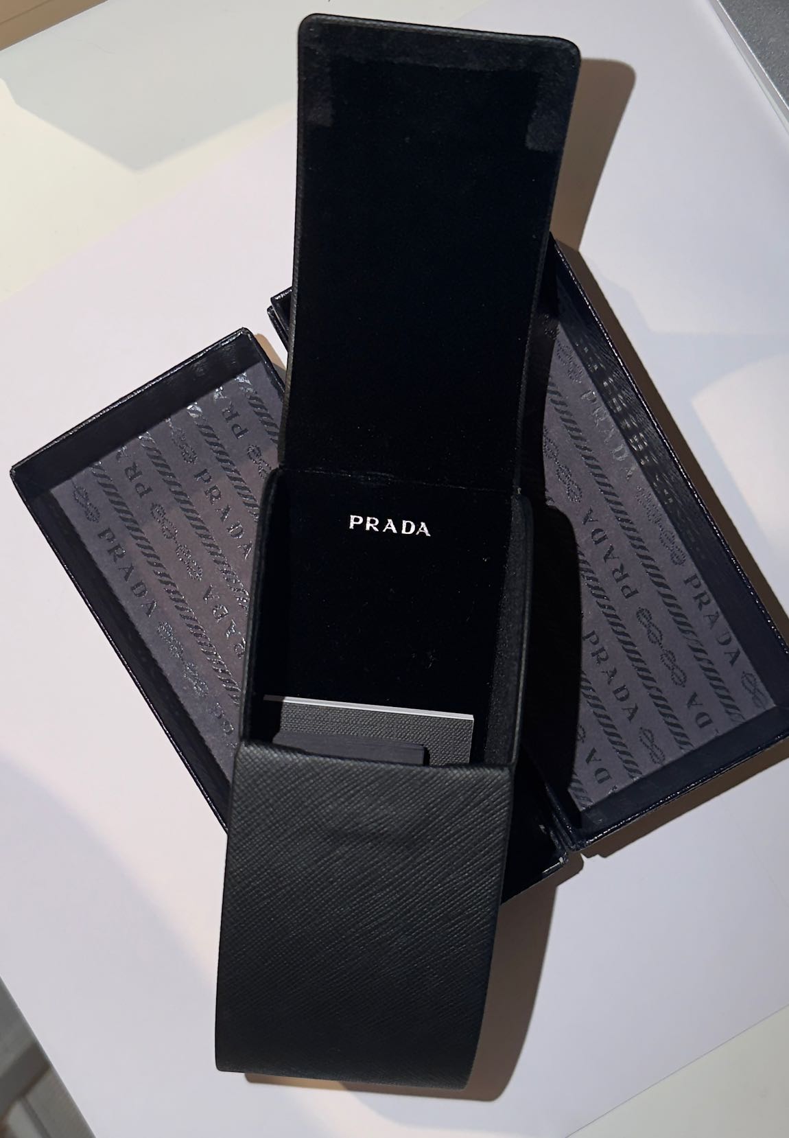 Prada Gözlük Kutusu+Kabı(Hediyeli) — görsel 3/7