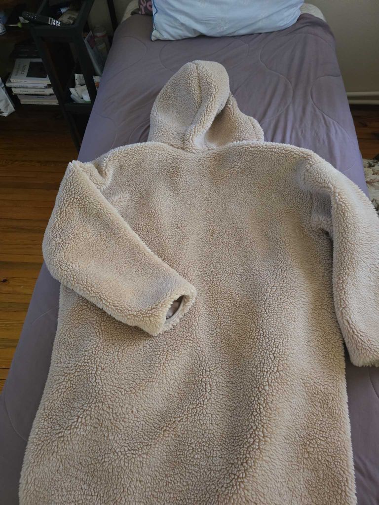 Only Peluş Kapüşonlu mont — görsel 3/4