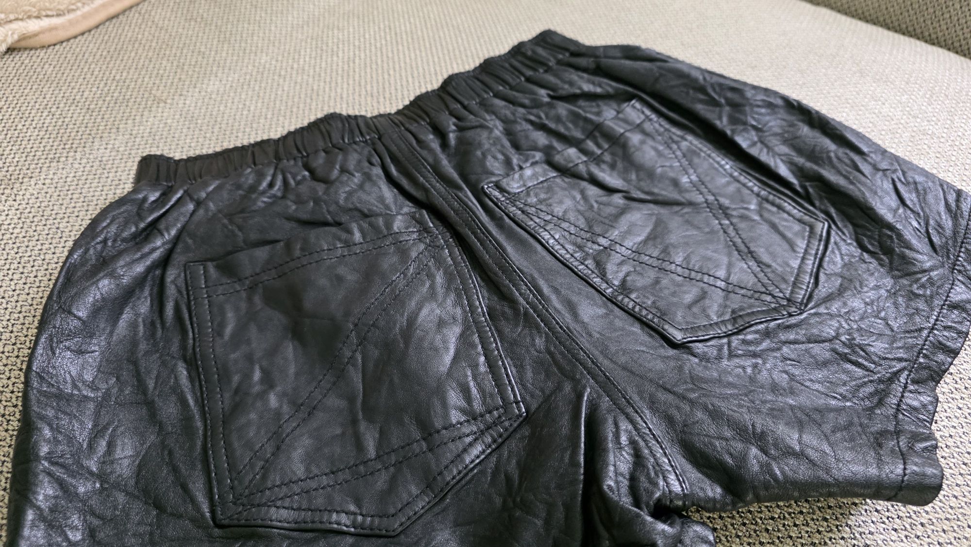 Zadig & Voltaire Buruşuk Deri Şort — görsel 13/20