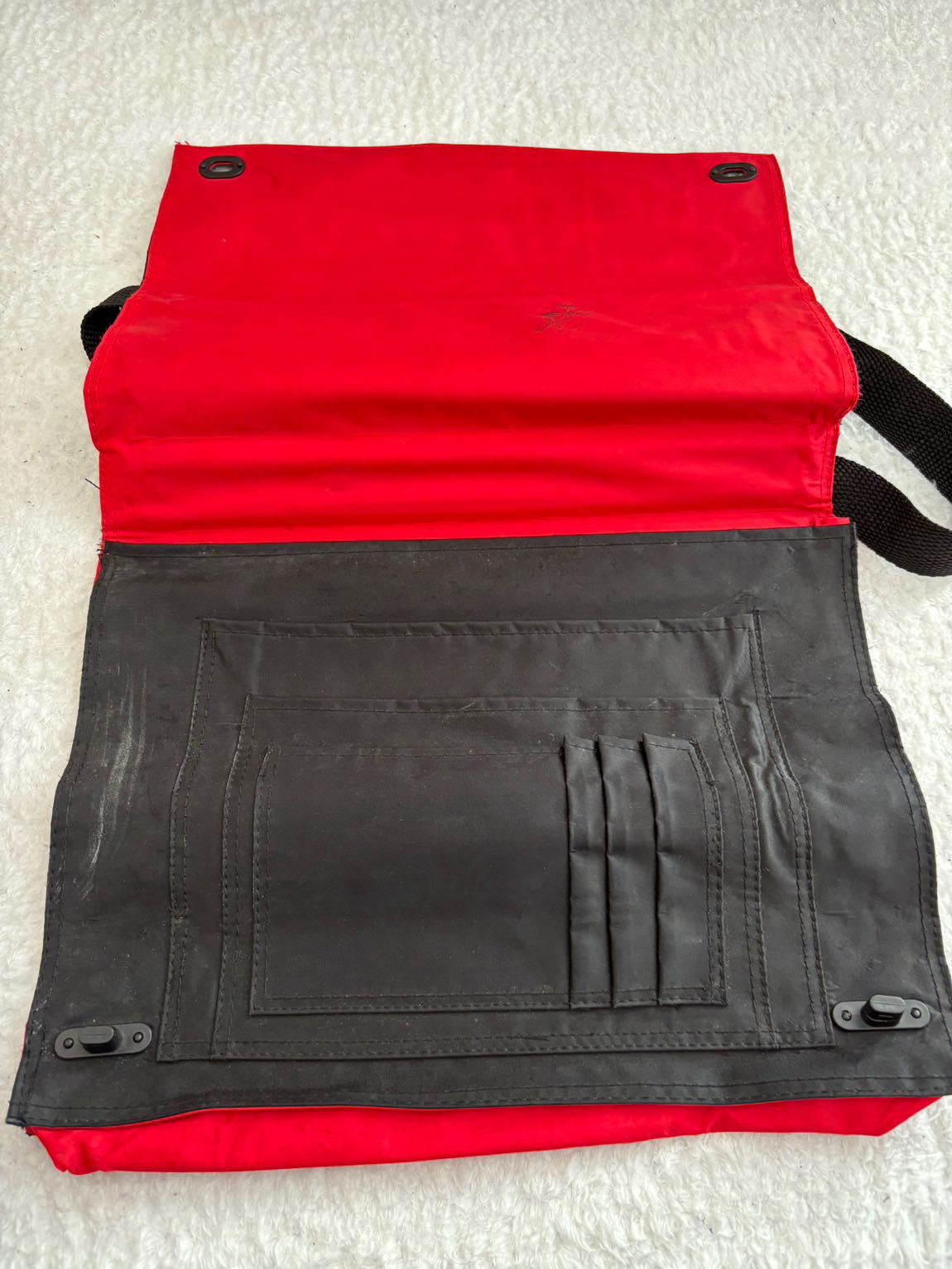 Siyah laptop çantası — görsel 3/4