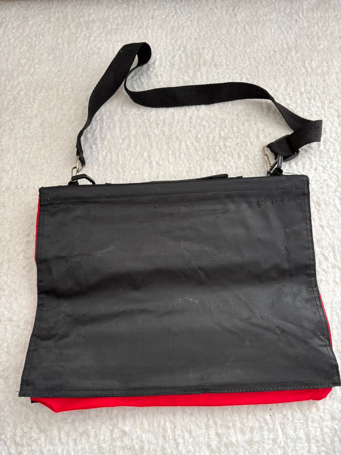 Siyah laptop çantası — görsel 2/4