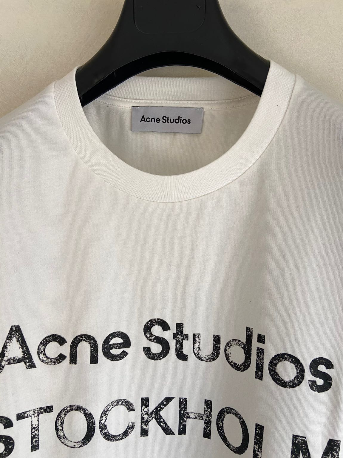 acne studios — görsel 2/6