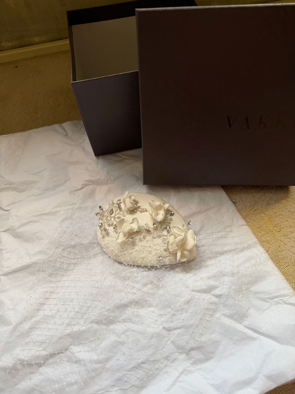 Vakko Bridal gelin tokası saç aksesuarı — görsel 3/7