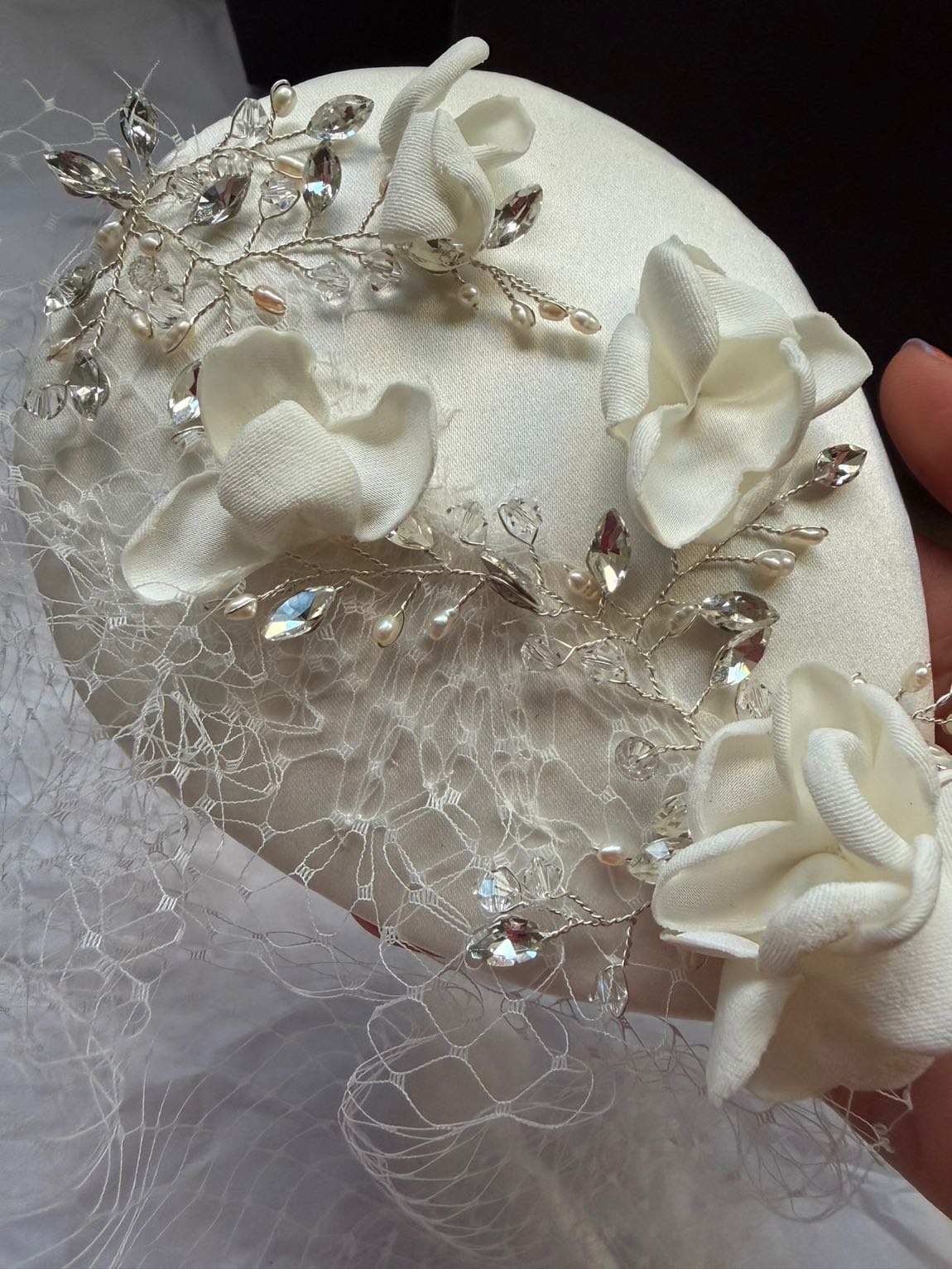 Vakko Bridal gelin tokası saç aksesuarı — görsel 5/7