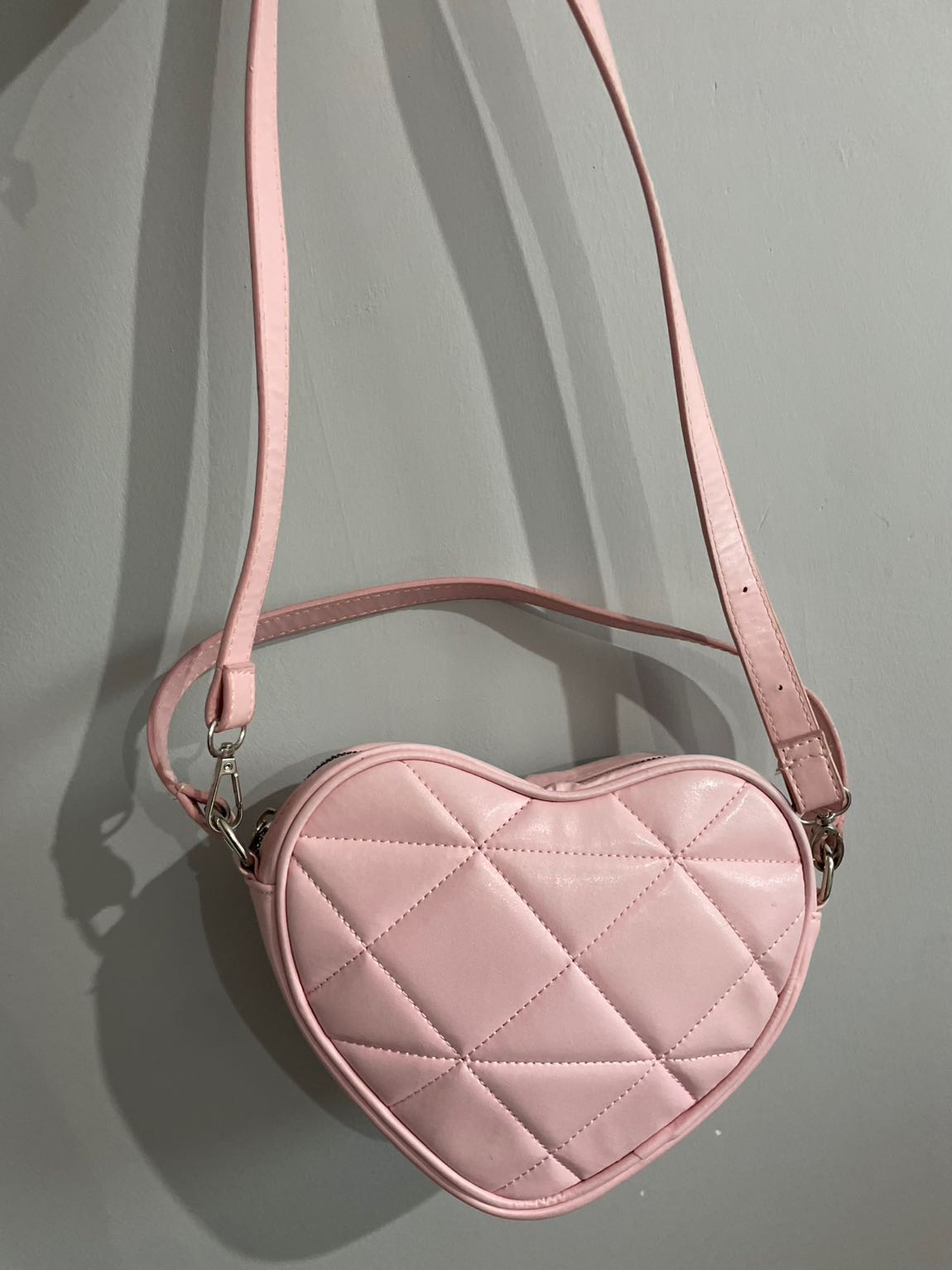 Kalp Figürlü Pembe Çanta — görsel 2/4