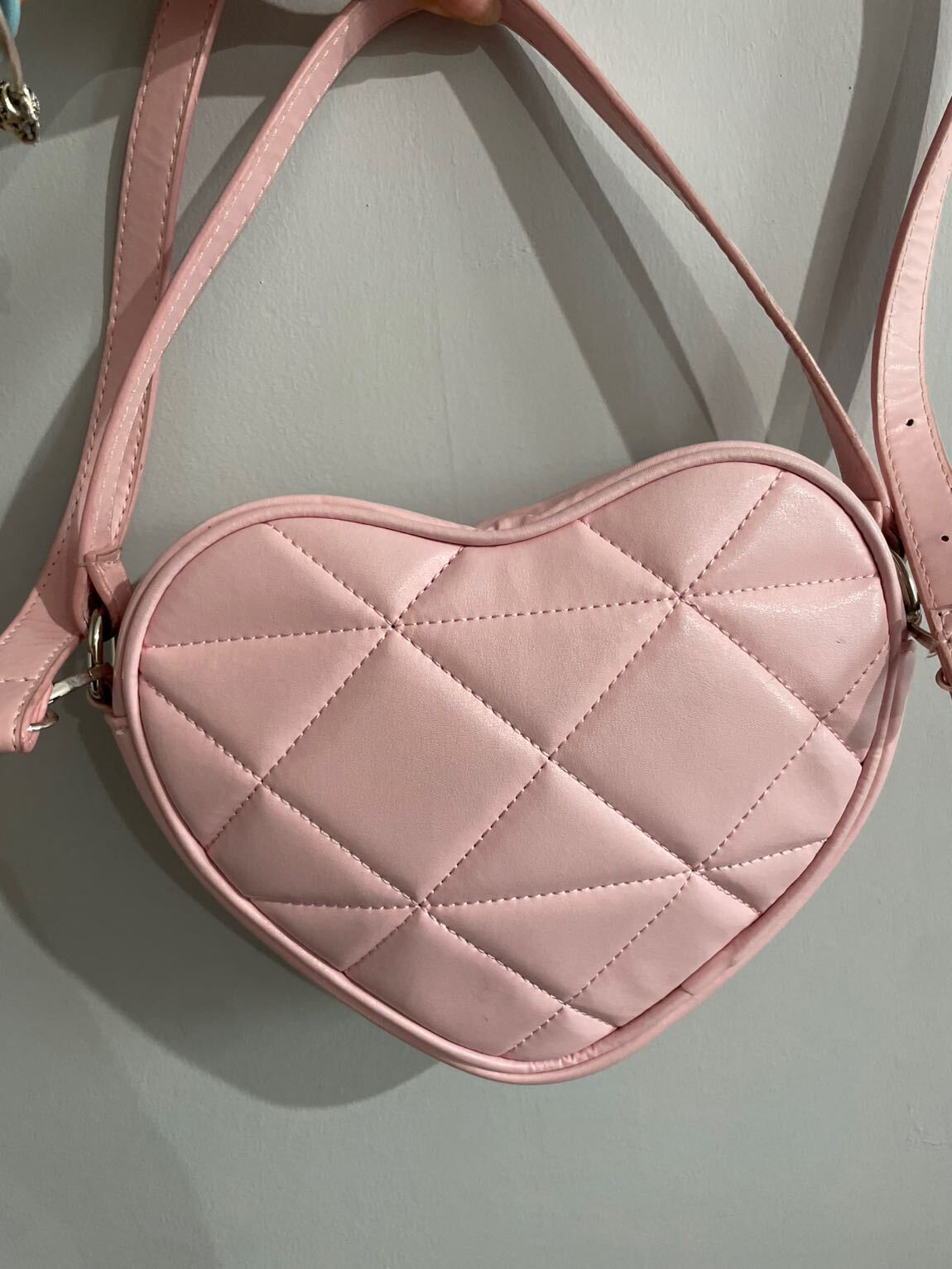 Kalp Figürlü Pembe Çanta — görsel 3/4