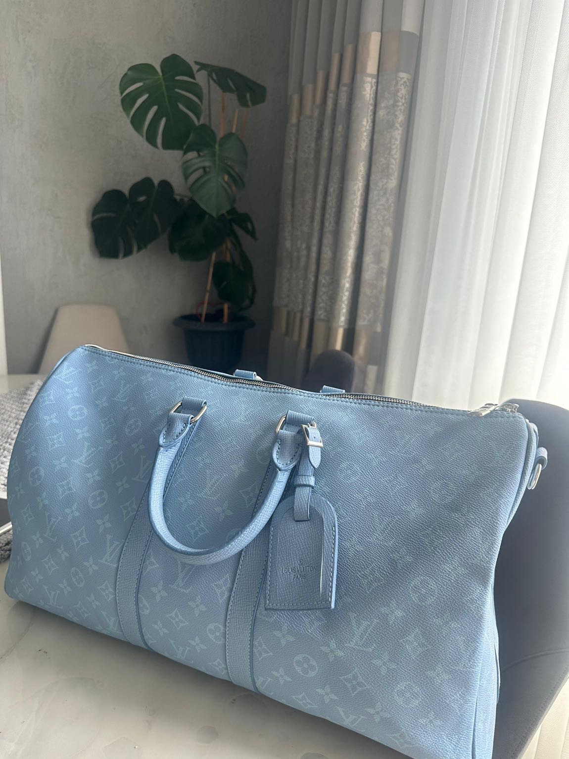 Louis Vuitton Mavi Valiz — görsel 4/4