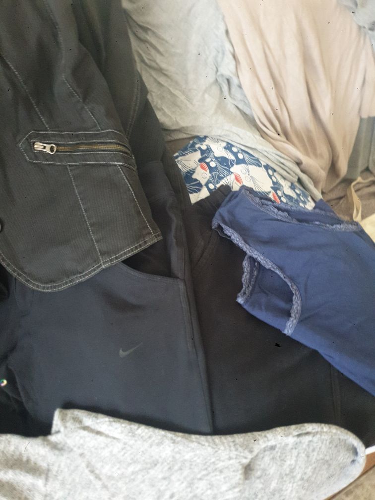1 KOLI KIYAFET FİYATIDIR.L,XL — görsel 3/7