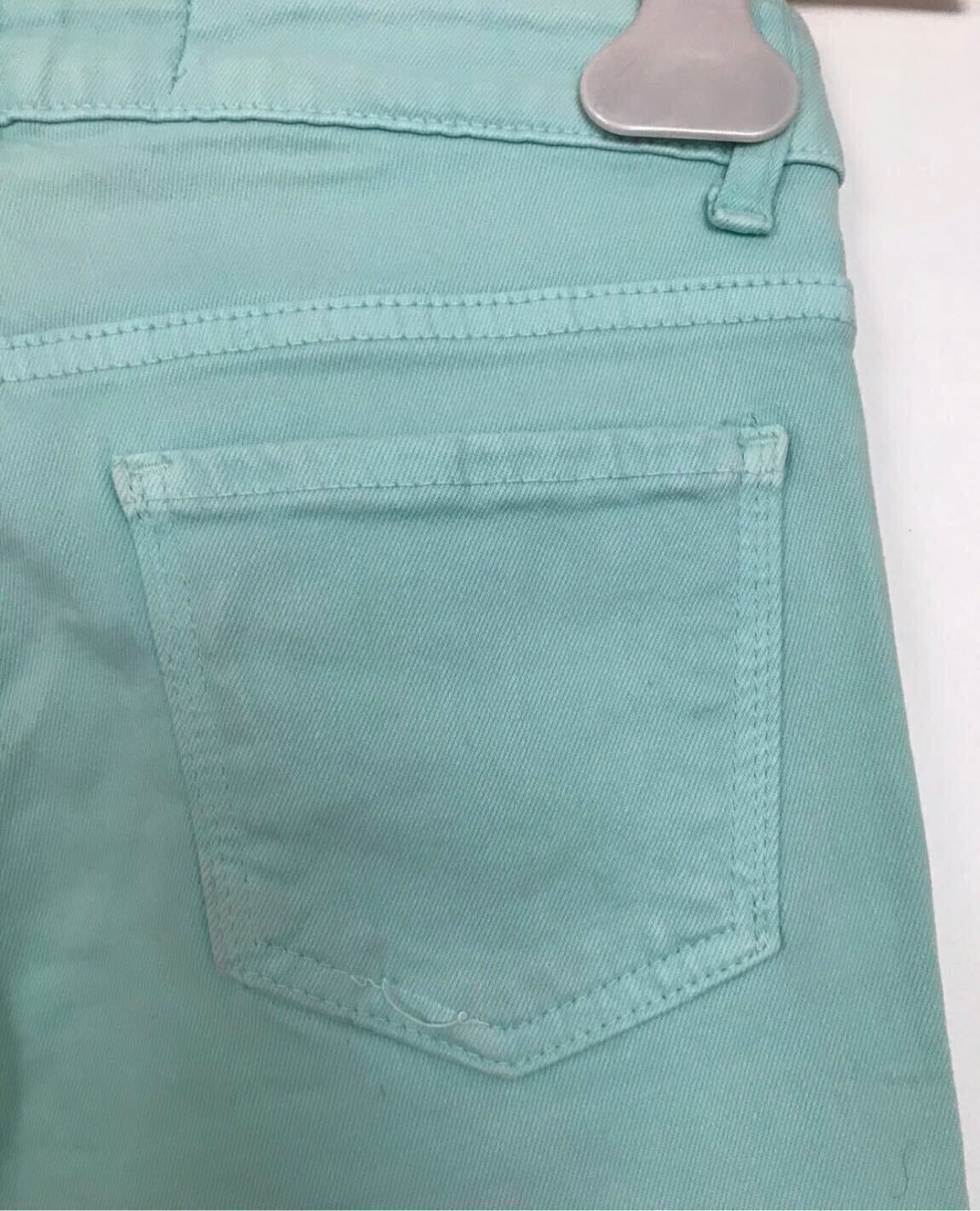 Yırtık Detaylı Jeans — görsel 4/4