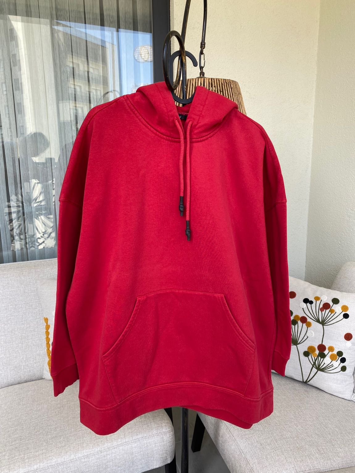 Mavi Kırmızı Kapüşonlu Sweatshirt — görsel 7/11
