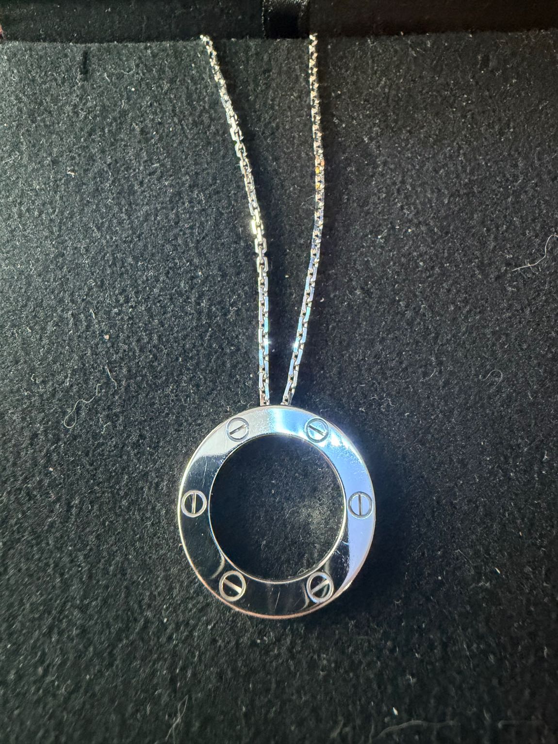 Cartier Love Kolye Beyaz Altın Orjinal — görsel 2/7