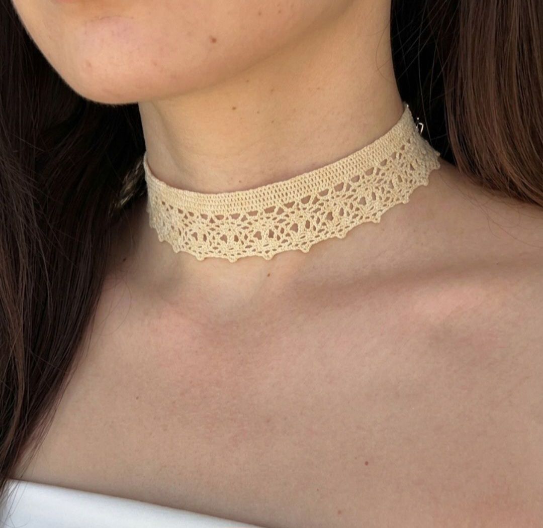 dantelli puantiyeli pullu chocker kolye — görsel 8/9