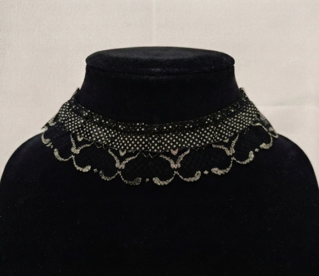 dantelli puantiyeli pullu chocker kolye — görsel 3/9