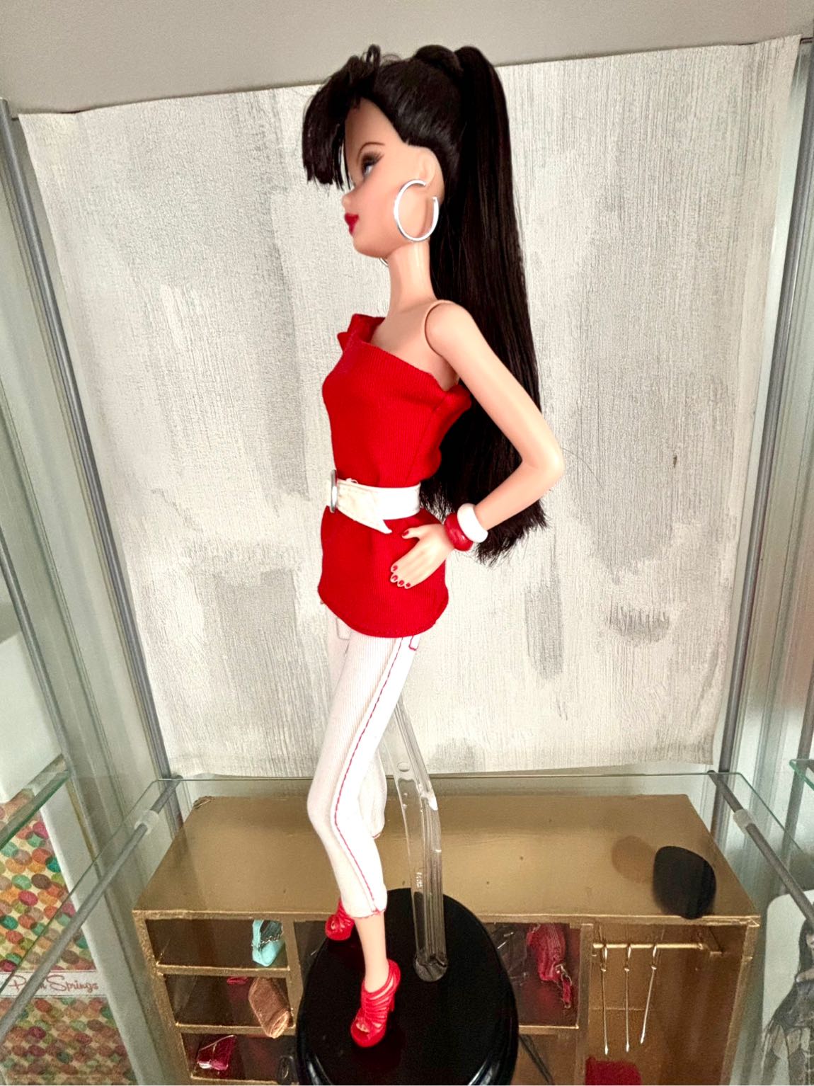 🥂2011 Barbie Basics Red🥂 — görsel 3/5