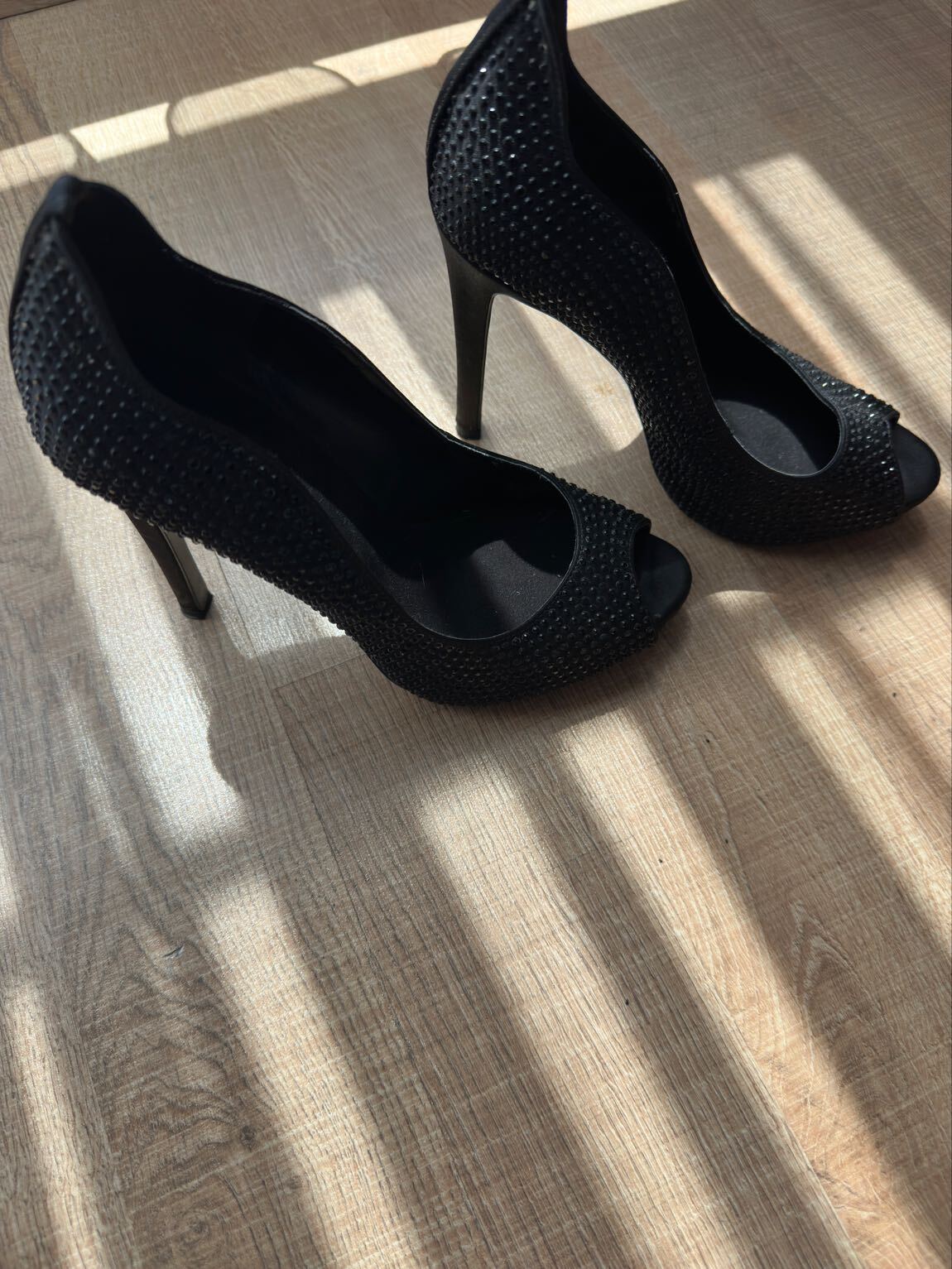 Nine West Siyah Taşlı Abiye Ayakkabı — görsel 2/3