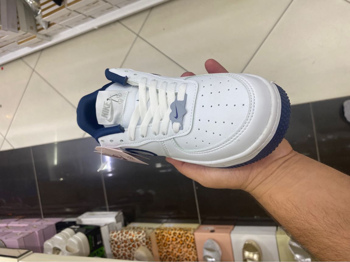 Nike Beyaz Sneaker — görsel 2/4