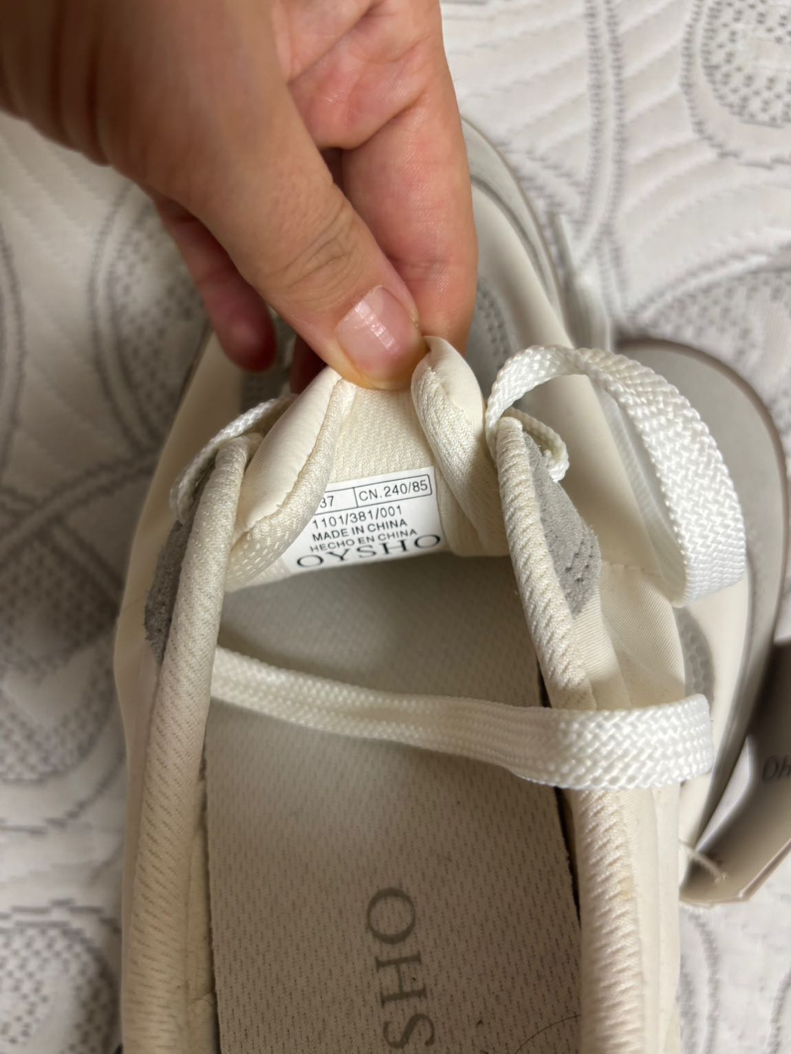 Beyaz Süet Sneaker — görsel 5/5