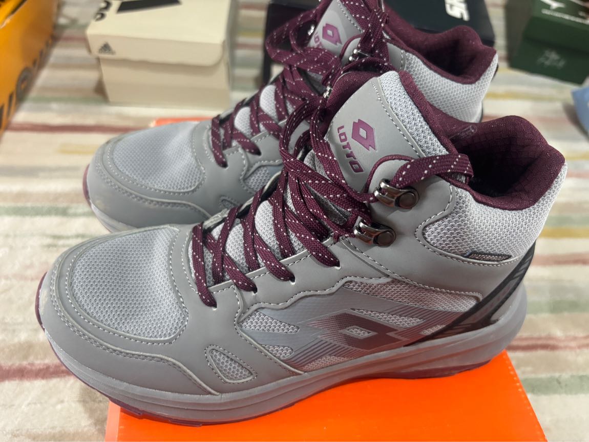 Lotto Gri bot waterproof 38 numara — görsel 2/4