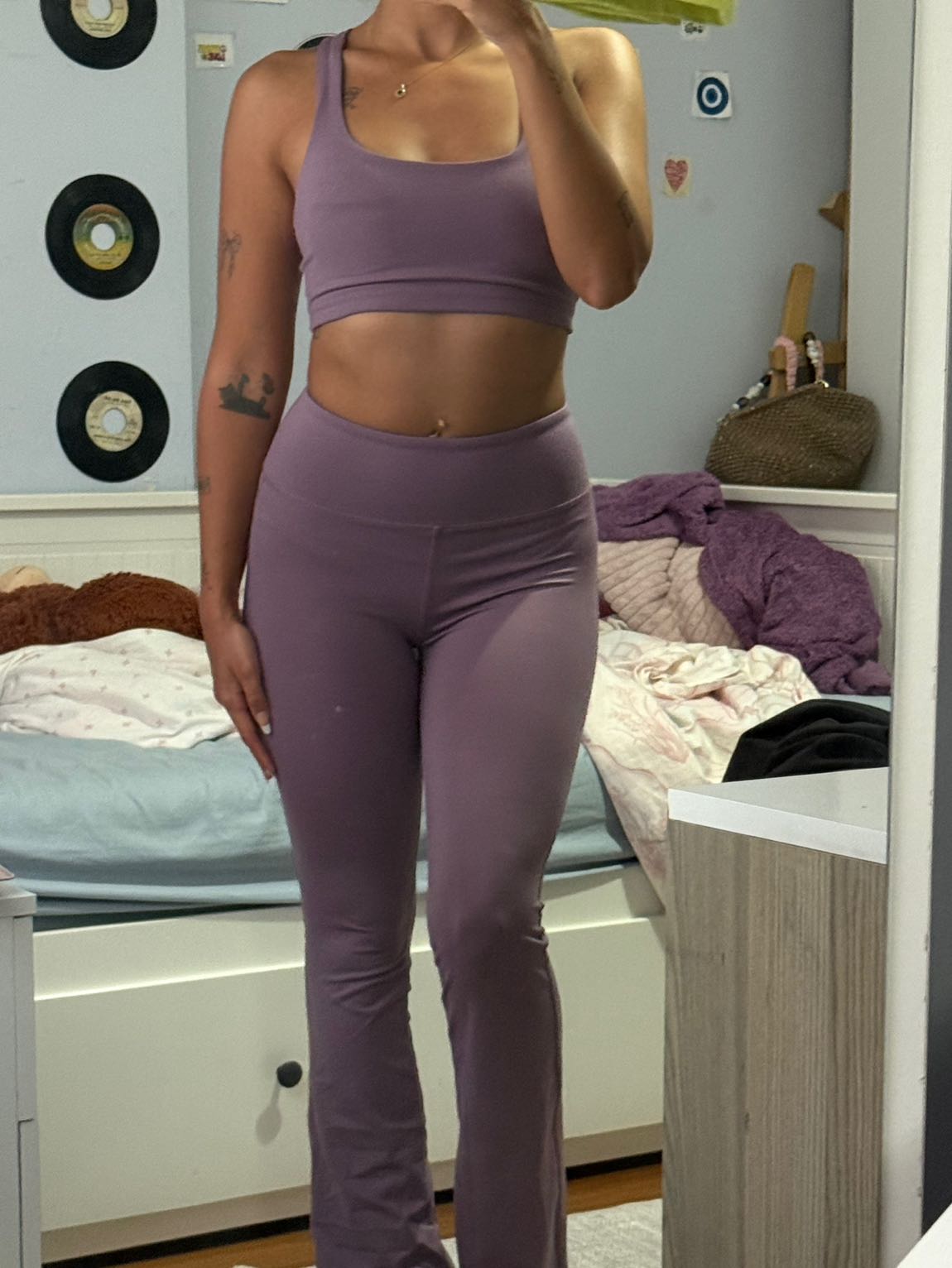 Lila Tayt ve Spor Sütyeni Takımı — görsel 4/6