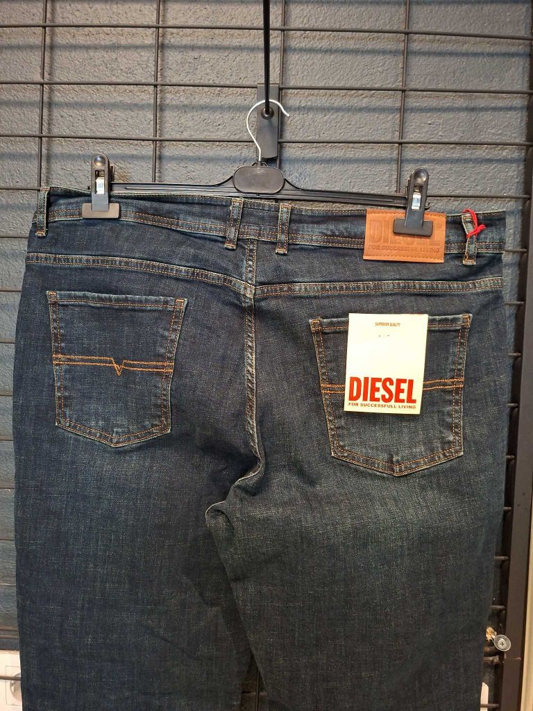 Diesel Lacivert Jean Pantolon — görsel 3/4