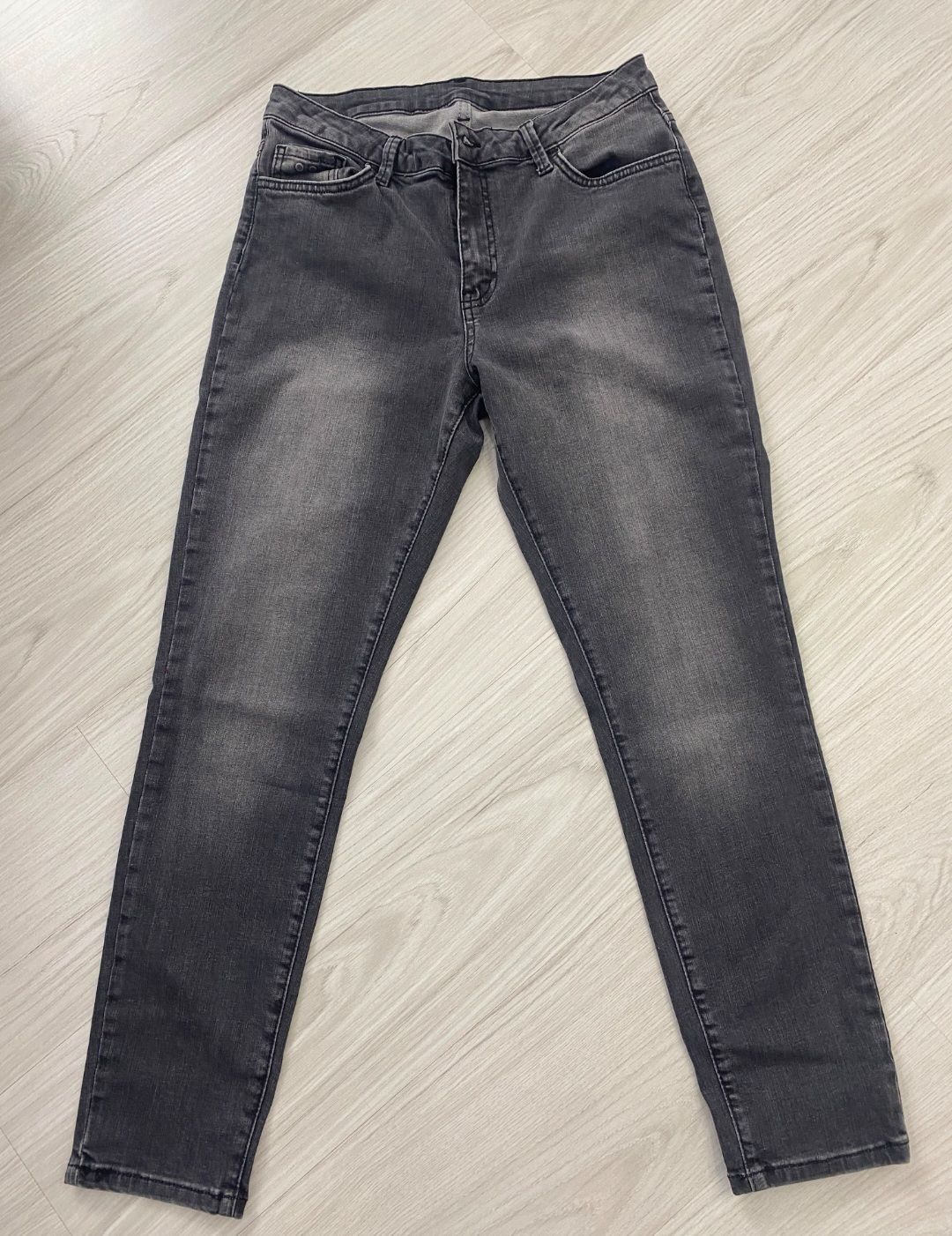 Koyu Gri Yıkamalı Denim Kadın Jean — görsel 2/3