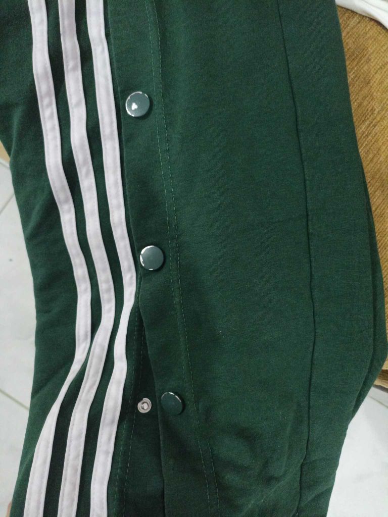 Adidas Beyaz T-Shirt ve eşofman altı — görsel 3/5