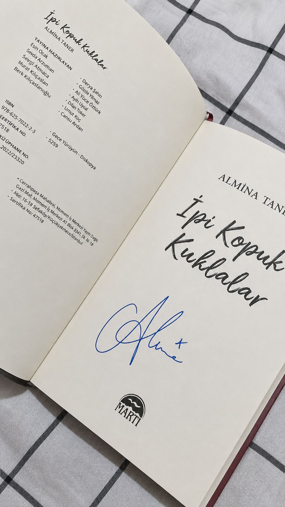 İpi Kopuk Kuklalar Kitabı — görsel 3/5