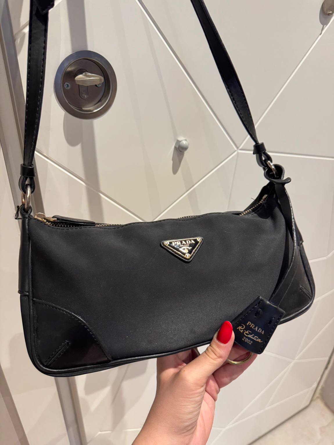 Prada Siyah Omuz Çantası — görsel 3/6