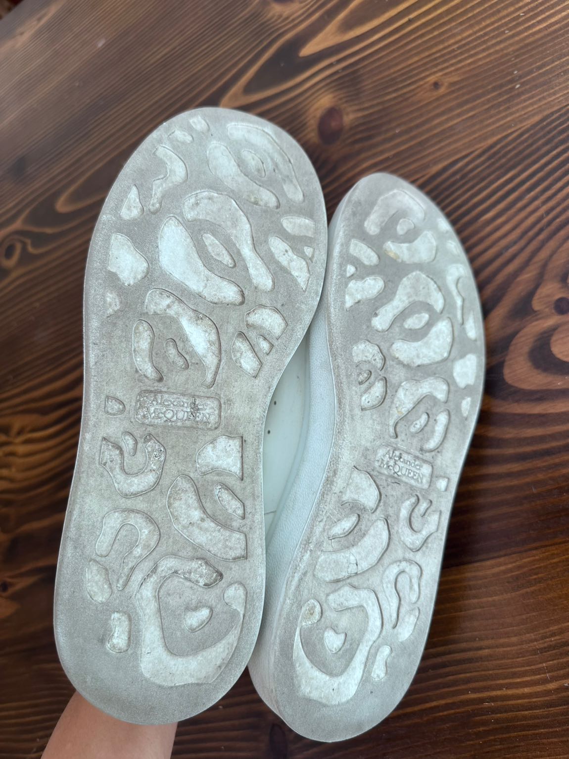 Alexander McQueen Beyaz Spor Ayakkabı — görsel 6/10
