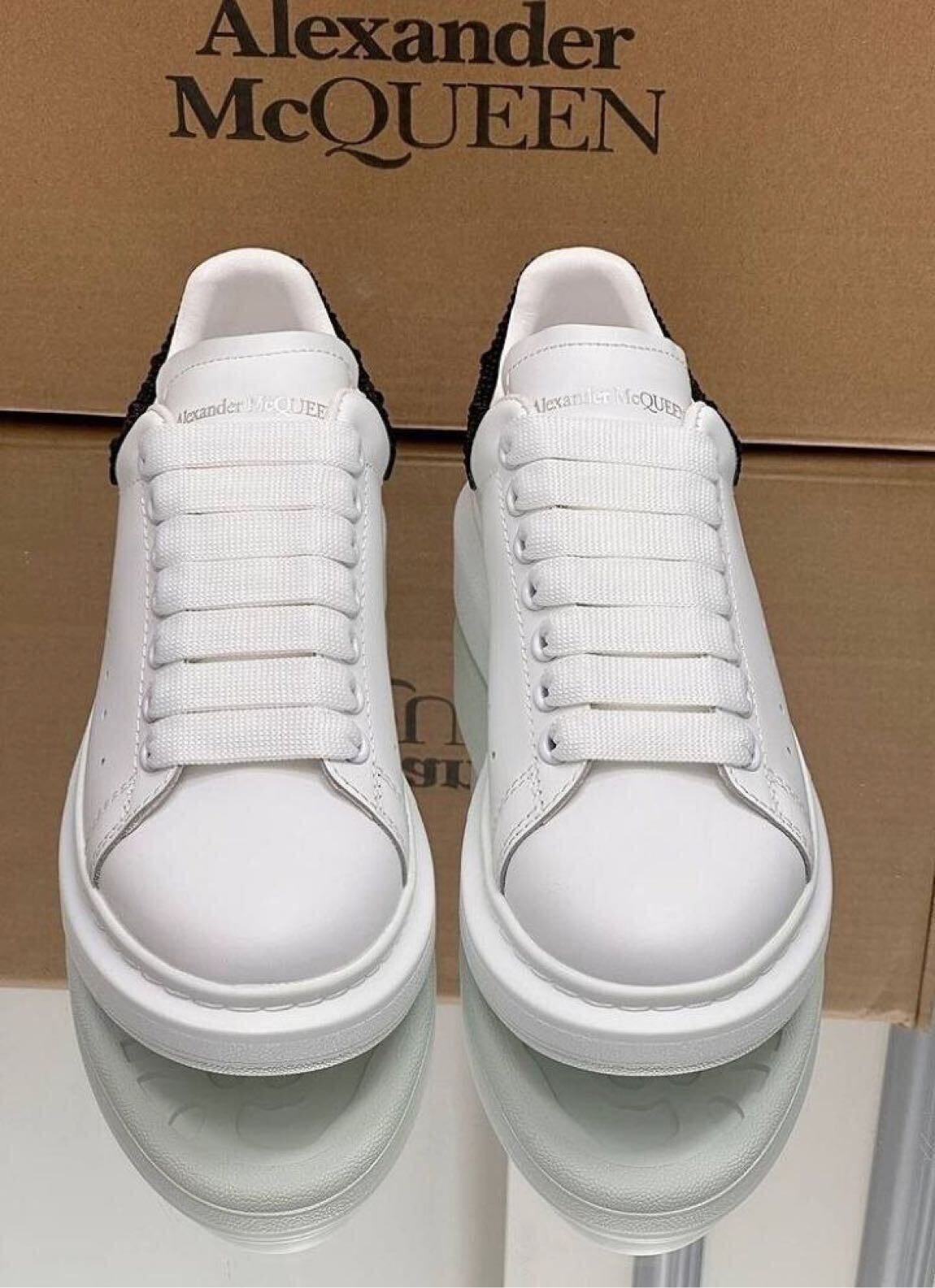 %100 DERİ İTHAL ALEXANDER MCQUEEN — görsel 5/8