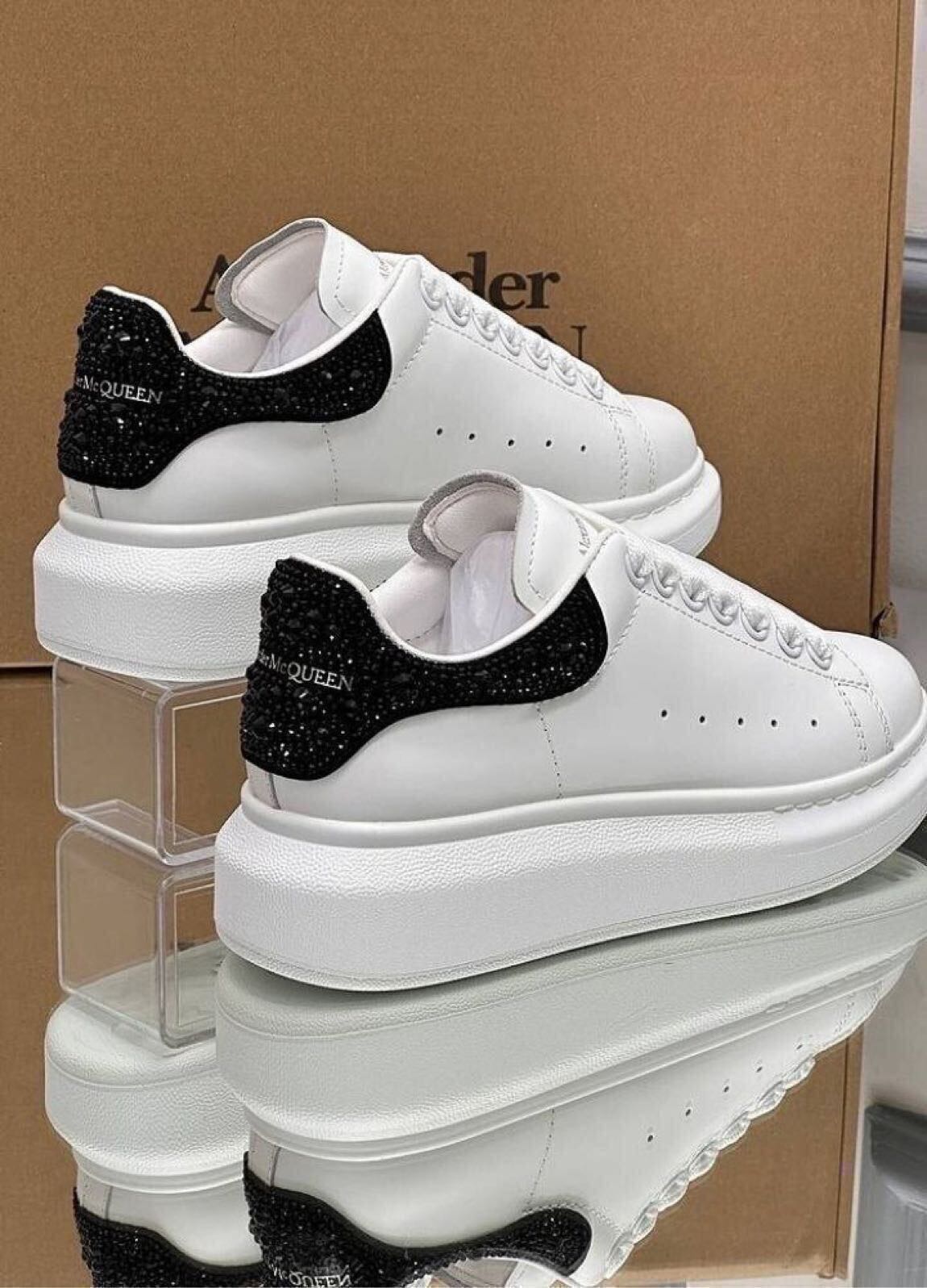 %100 DERİ İTHAL ALEXANDER MCQUEEN — görsel 4/8