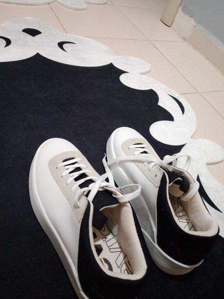 Beyaz Sneaker — görsel 5/5