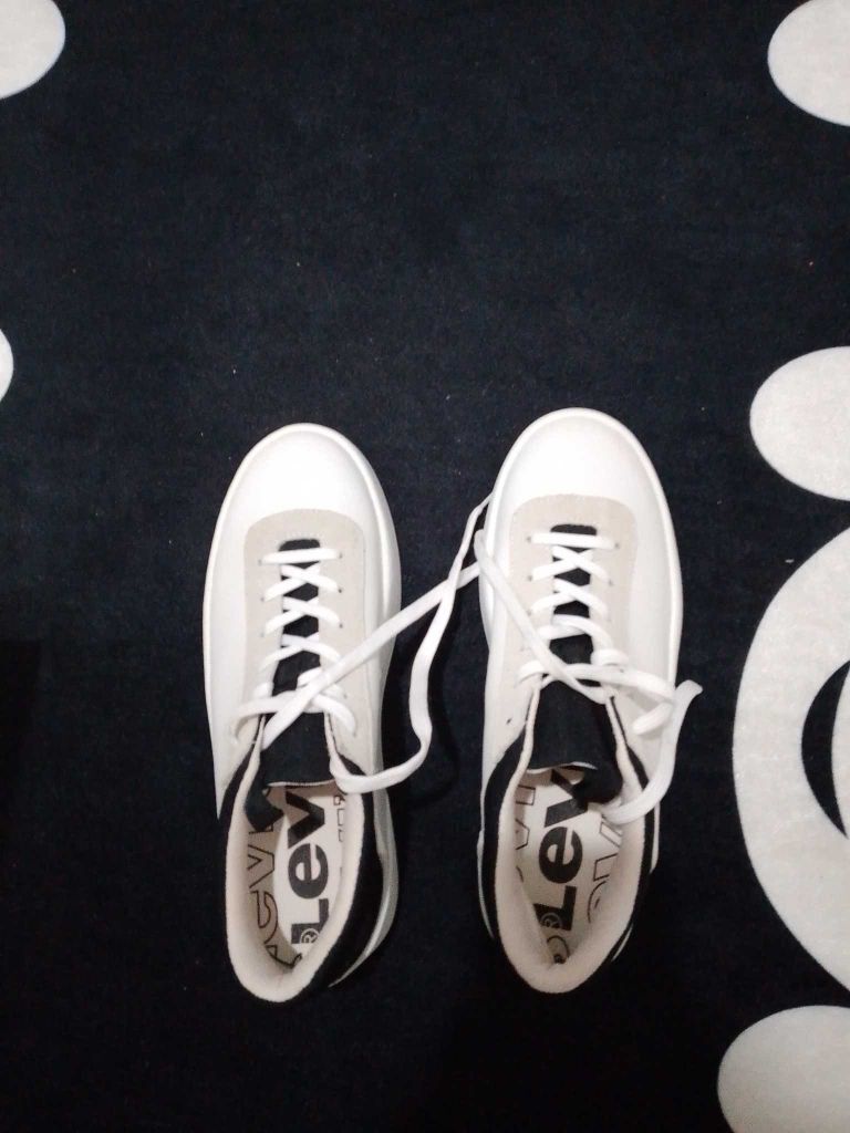 Beyaz Sneaker — görsel 3/5