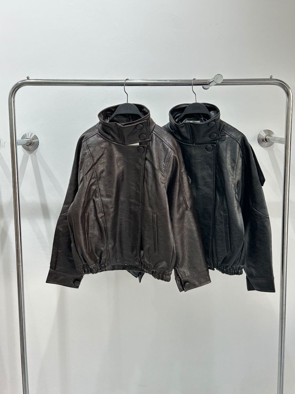 Zara Model Siyah Deri Ceket L — görsel 2/4