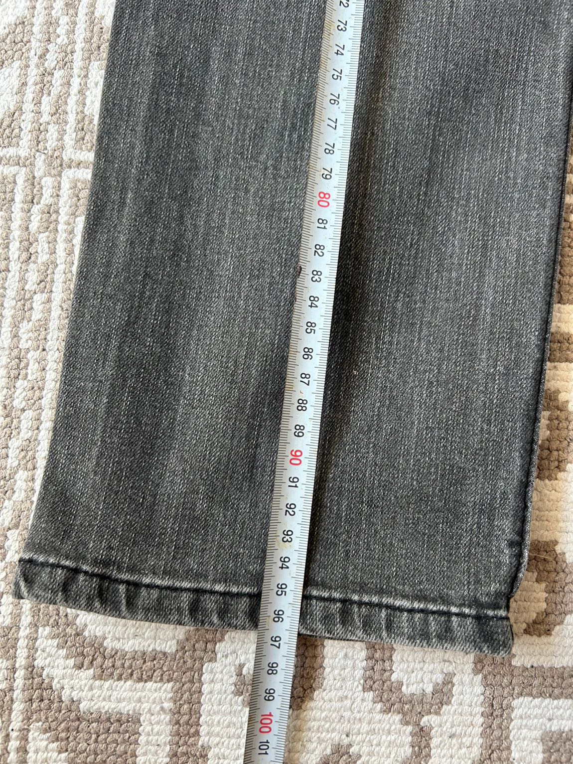Gri Jean — görsel 7/7