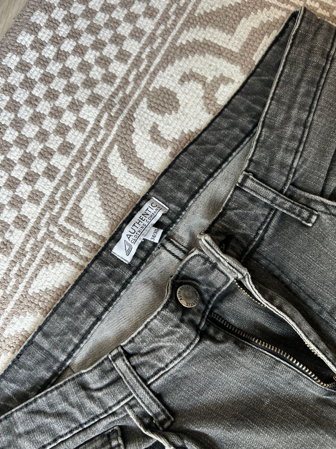 Gri Jean — görsel 3/7