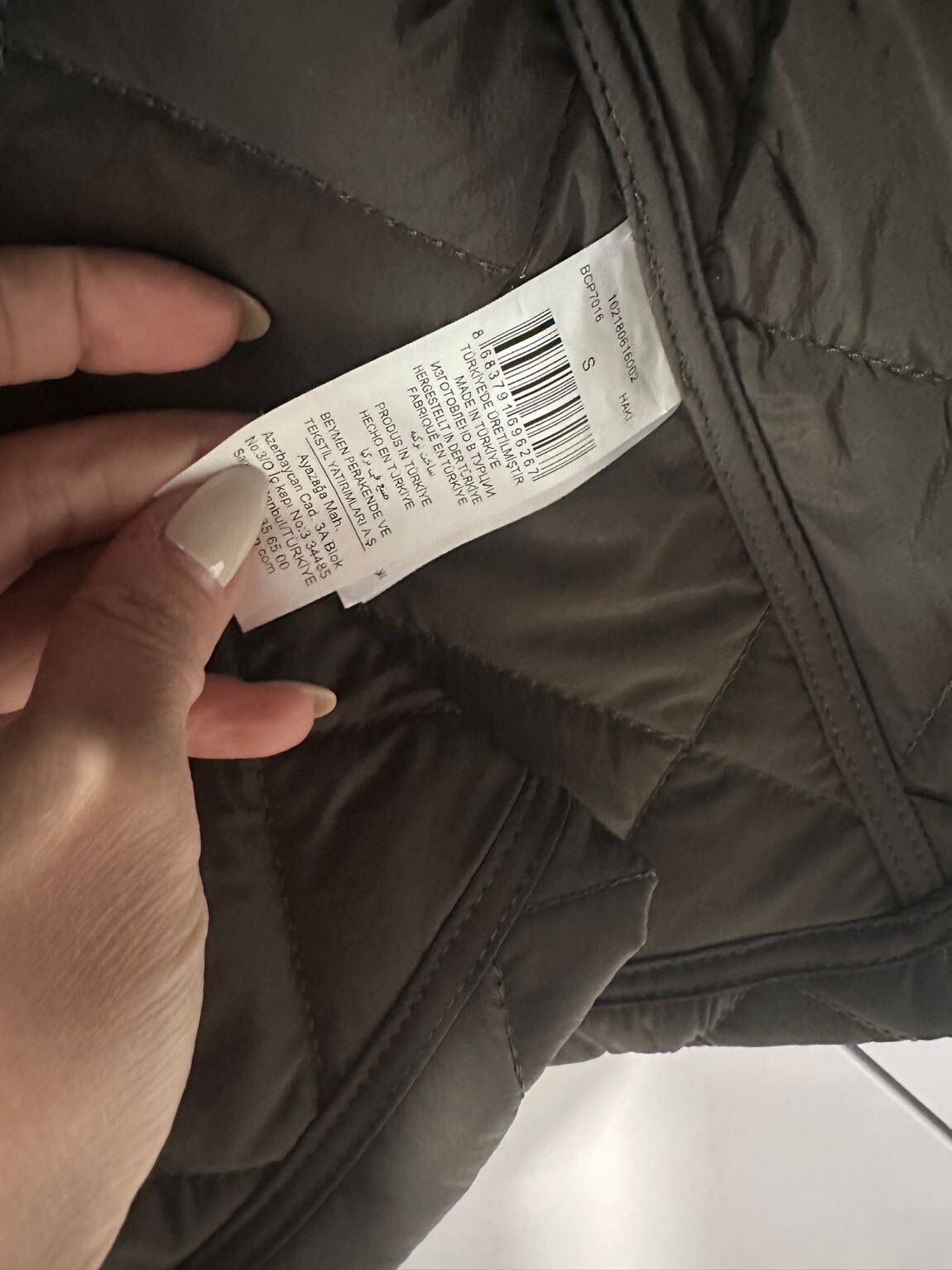 Kapitone Kapüşonlu Yelek — görsel 5/5