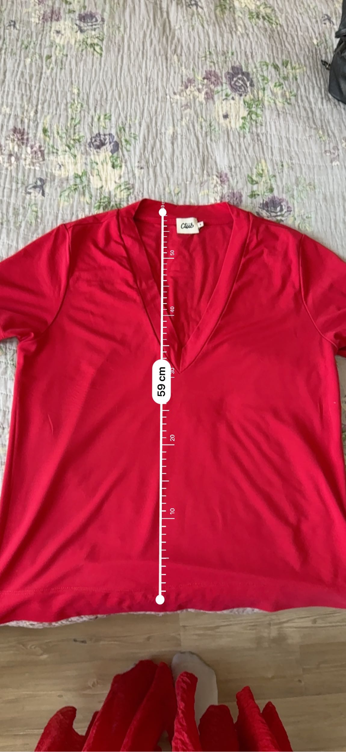 Beymen Kırmızı V Yaka T-Shirt — görsel 5/5