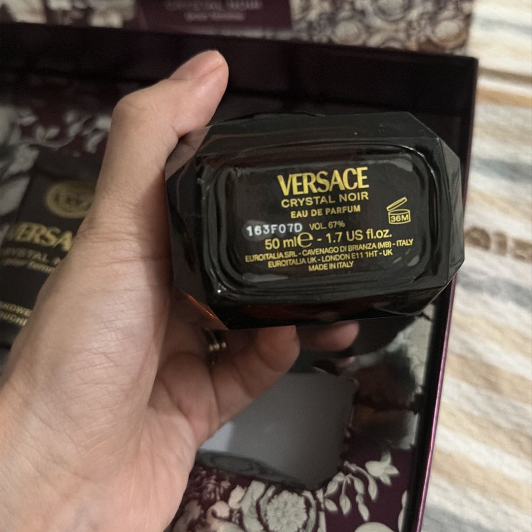 Orjinal Versace Crystal Noir Parfüm Seti — görsel 3/4