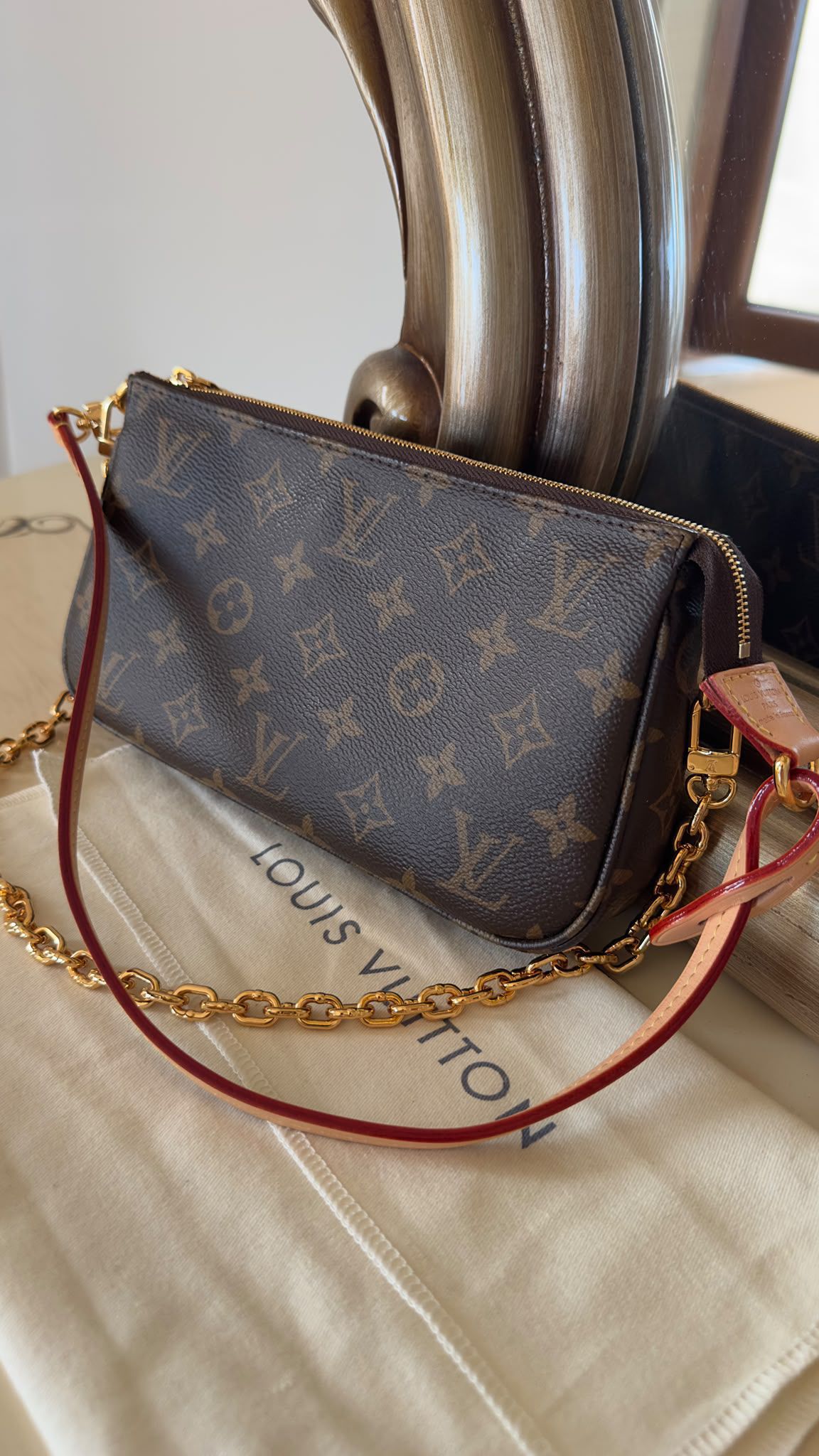 Pochette Louis Vuitton — görsel 3/6