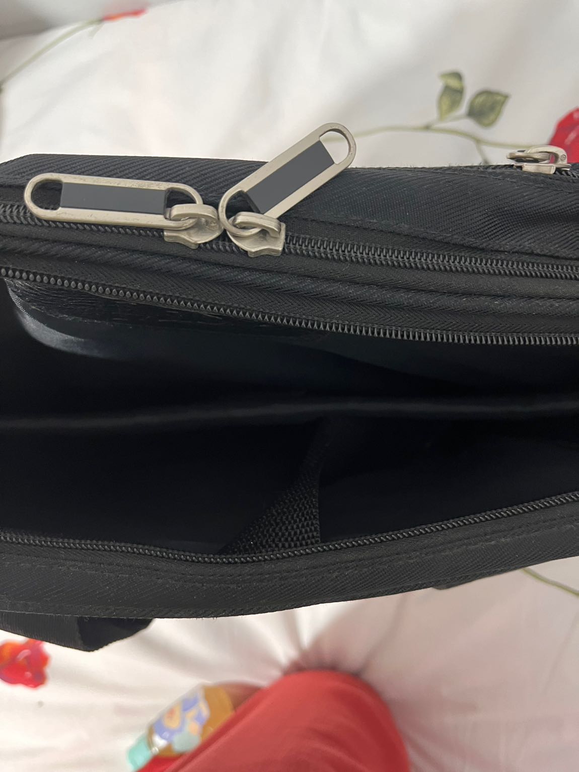 Siyah tekerlekli Laptop Çantası — görsel 5/5