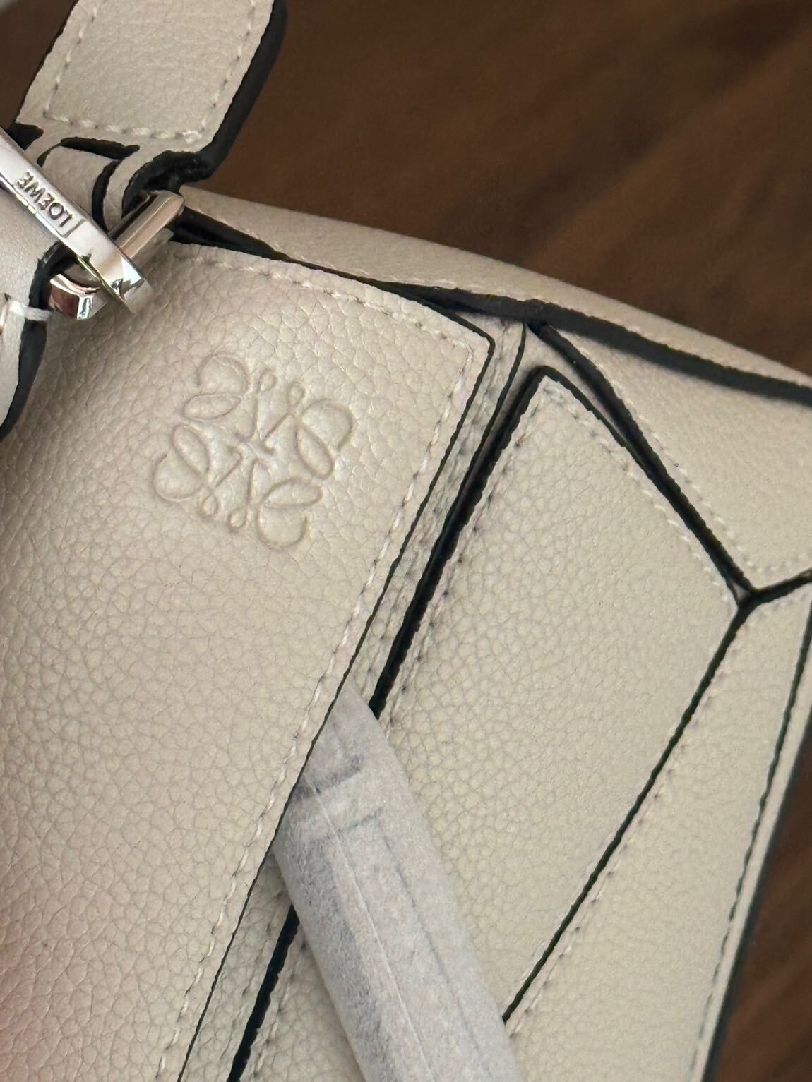 Loewe Beyaz Deri Çanta — görsel 7/7