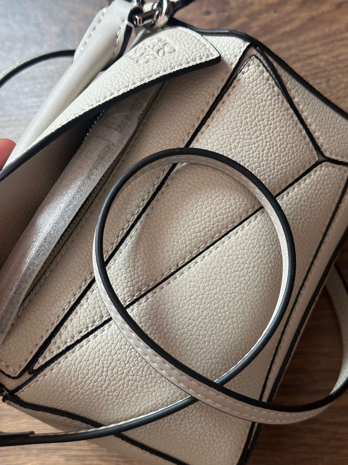 Loewe Beyaz Deri Çanta — görsel 4/7