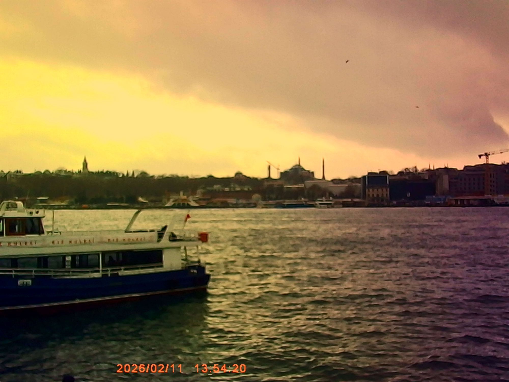 Pembe Dijital Fotoğraf Makinesi — görsel 3/4