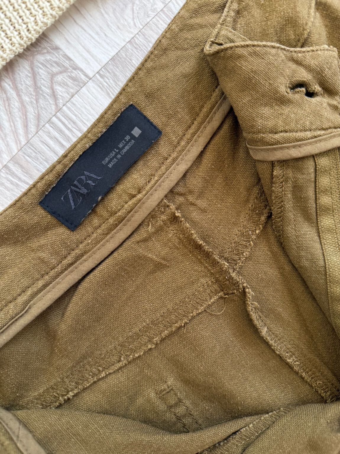 Zara Kadın Yağ yeşili pantalon ve v yaka — görsel 5/8
