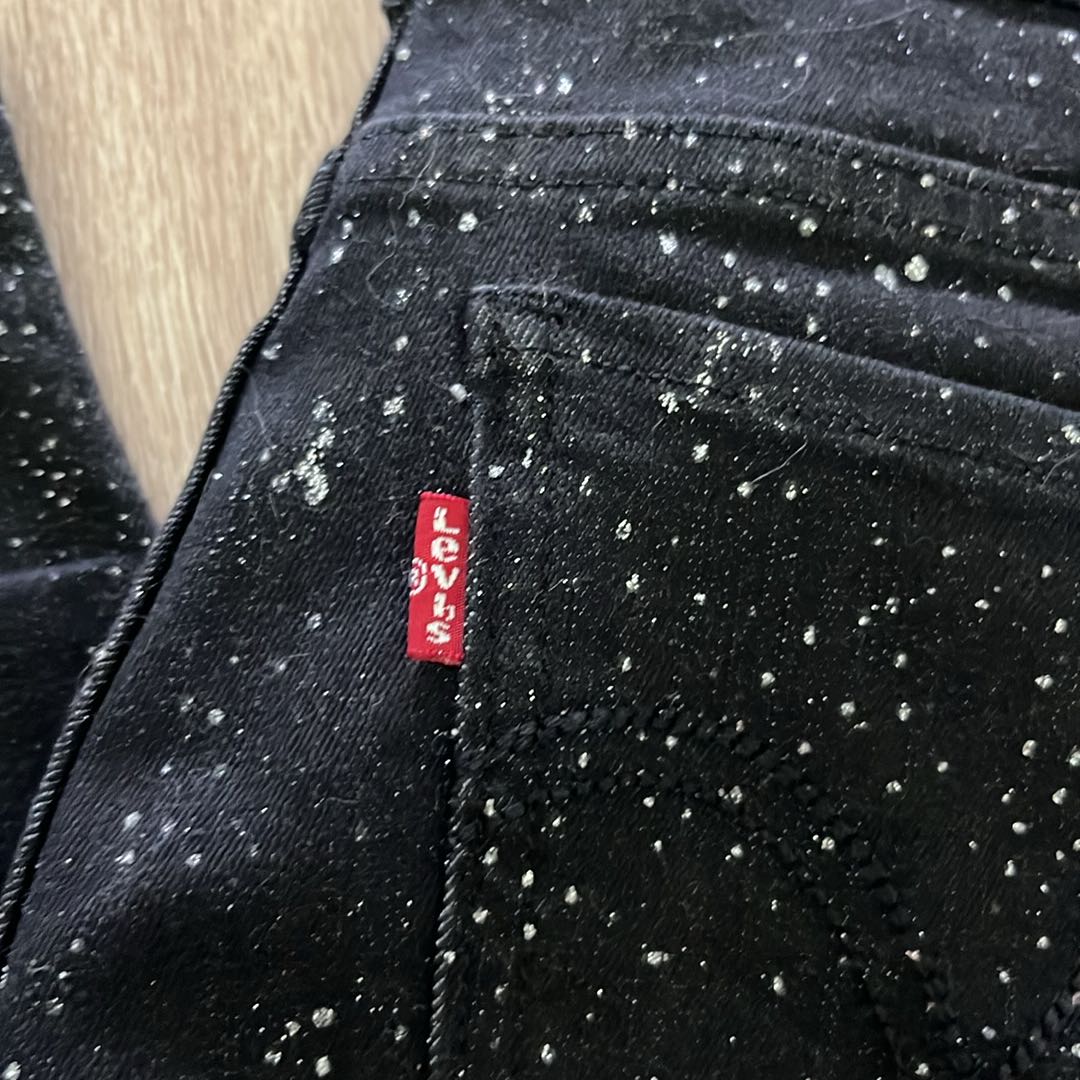 Levi's Siyah Simli Desenli Jeans — görsel 3/7