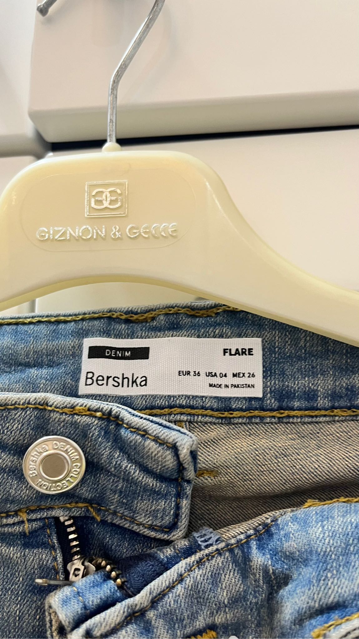 Bershka ispanyol paça jean — görsel 4/6