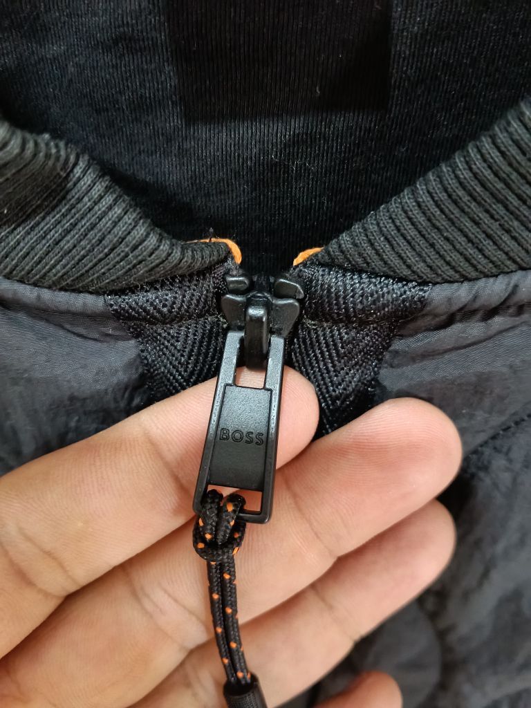 Orjinal boss mont — görsel 8/10